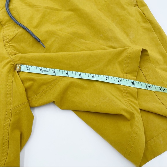 Duluth Trading Co Men's DuluthFlex Bull Moose 9" Board Shorts Olde Gold Size 40 - Picture 10 of 13